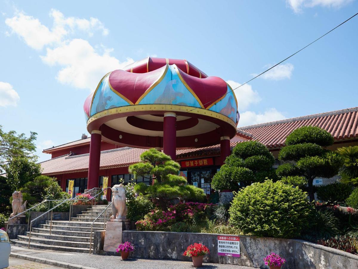 Hotel Murasakimura Yomitan Buitenkant foto